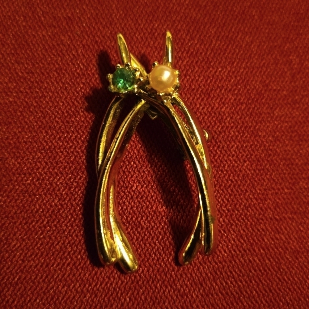 Rare Find Vintage 1980"s Double Wishbone Brooch